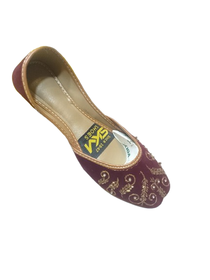 Velvet khussa